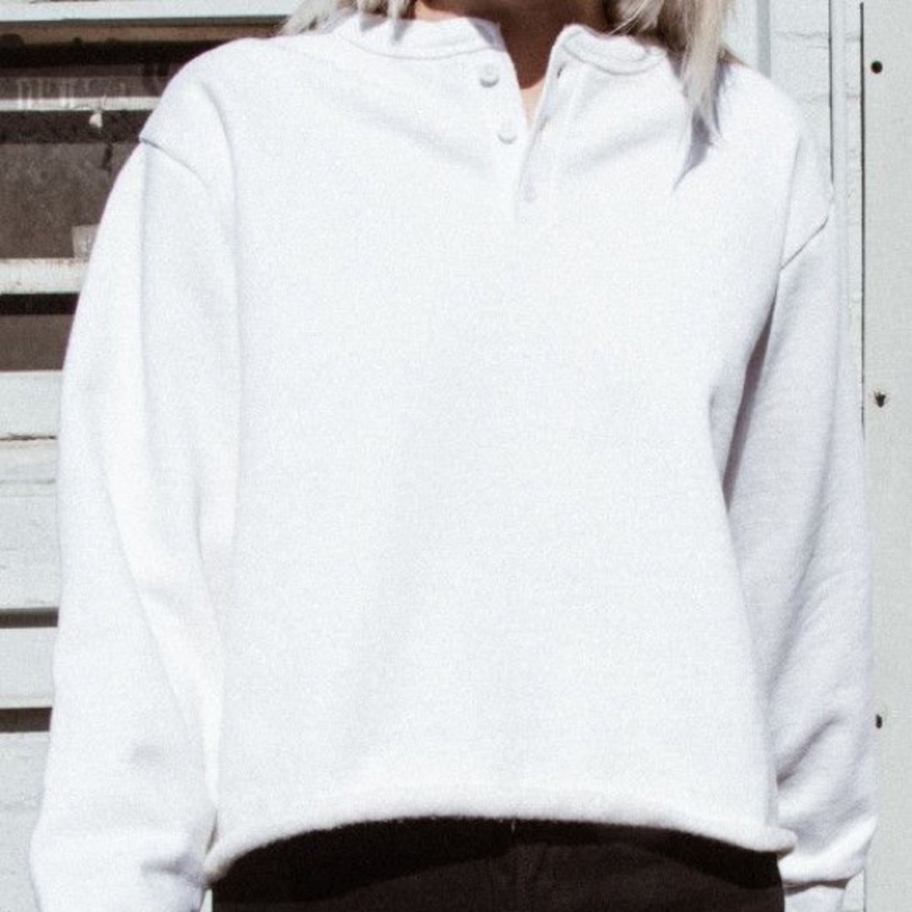 White Henley allie fleece top brandy Melville✨